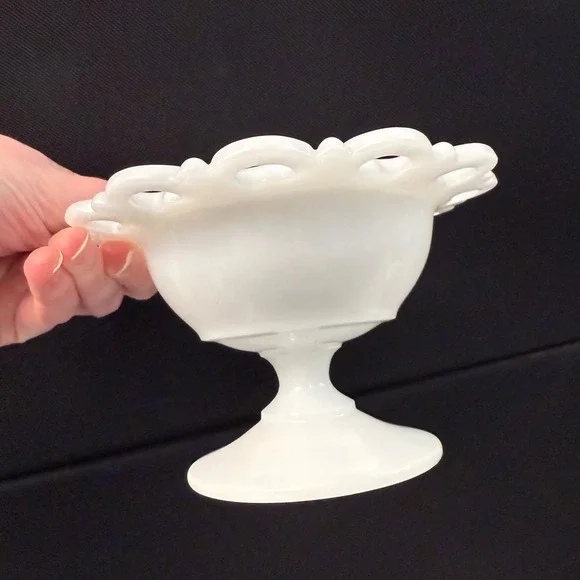 Vintage Anchor Hocking Milk Glass Lace  "Old Colony" 5.25" Sherbet Bowl Pedestal - Picture 6 of 16